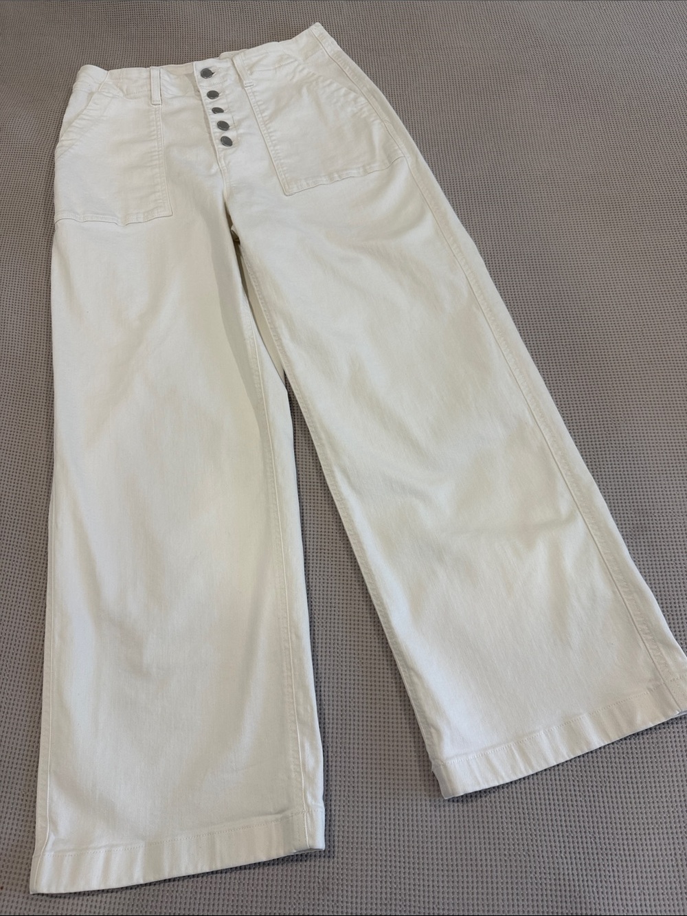 Sonoma women’s Wide-Leg Chinos in Off-White